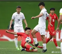 夺冠热门球队再次力挫对手，晋级强()